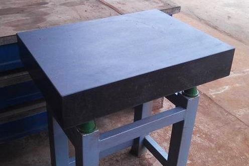 What factors will affect the accuracy of marble platforms?